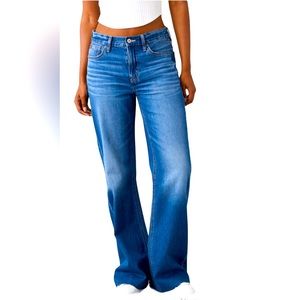 NWT American Eagle low rise baggy flare Jean size 10 women’s